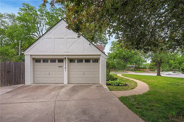 5401 Canterbury RD, Fairway, KS 66205