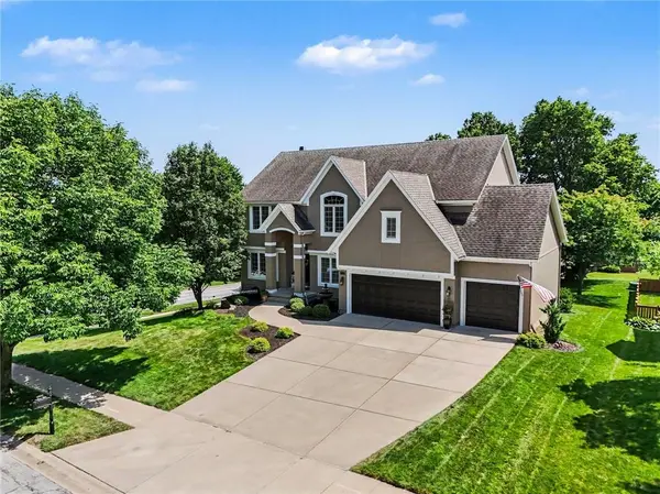 2901 W 144th TER,  Leawood,  KS 66224