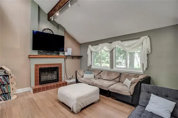 14508 W 92nd ST, Lenexa, KS 66215