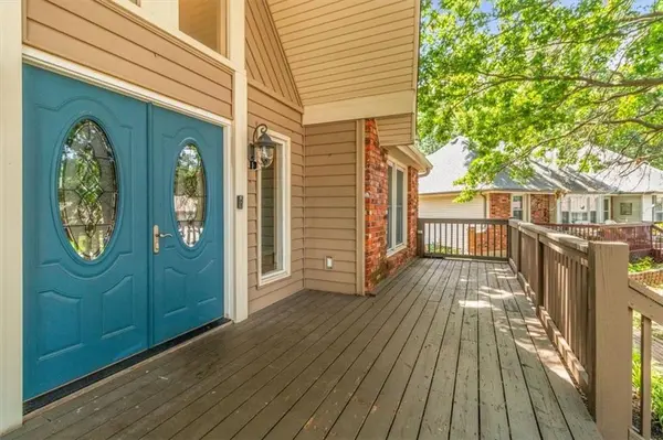 3105 NE 71st ST, Gladstone, MO 64119