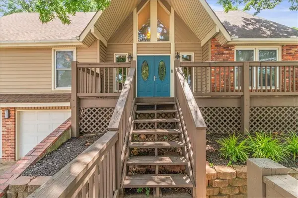 3105 NE 71st ST, Gladstone, MO 64119