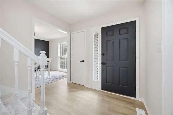 15417 W 94th TER, Lenexa, KS 66219
