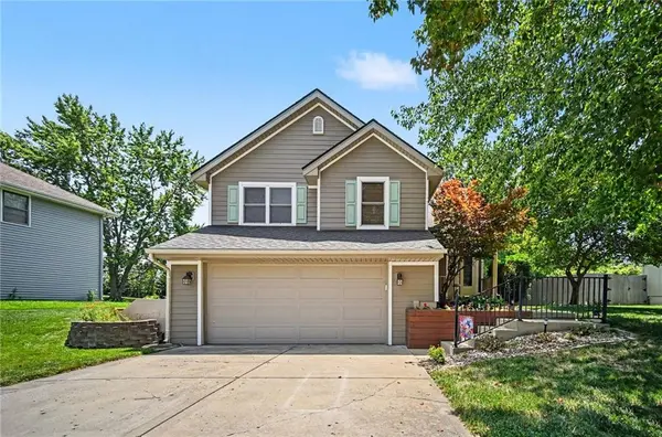 507 E 10th ST,  Kearney,  MO 64060
