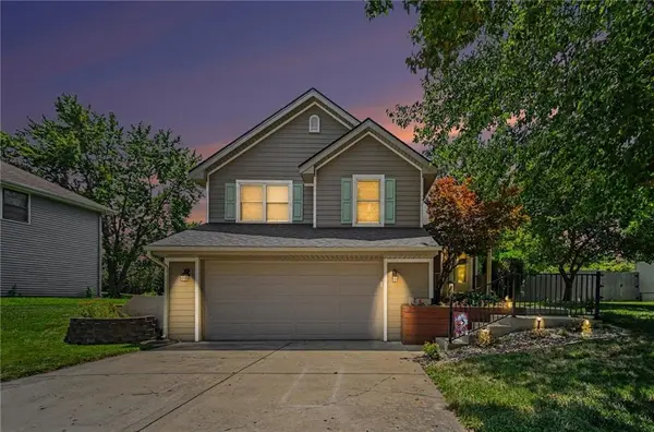 507 E 10th ST, Kearney, MO 64060