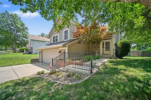507 E 10th ST, Kearney, MO 64060