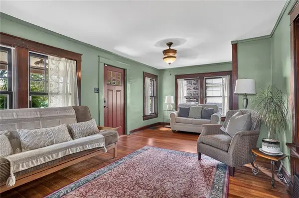 4206 N Kansas AVE, Kansas City, MO 64117