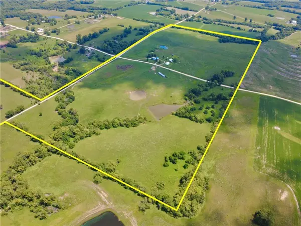 490 NE 18th AVE, Trenton, MO 64683
