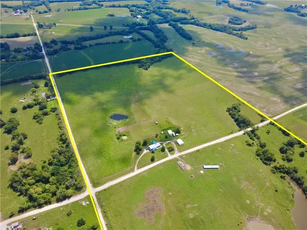 490 NE 18th AVE, Trenton, MO 64683