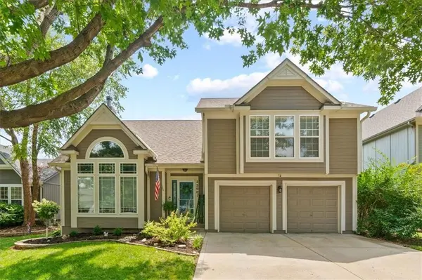 22001 W 51st TER, Shawnee, KS 66226