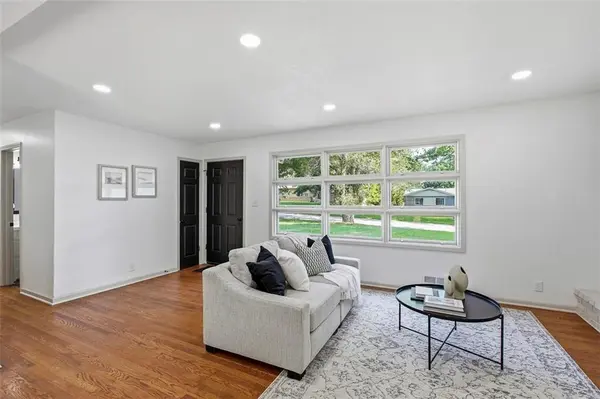 1203 NE 64th TER, Gladstone, MO 64118