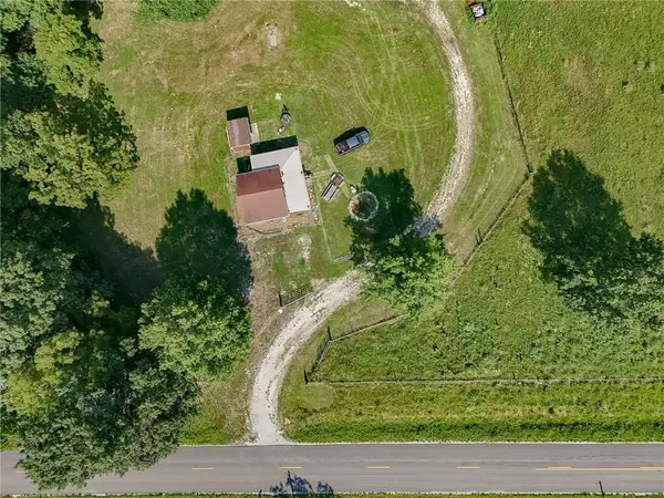 9964 State Route M HWY, Breckenridge, MO 64625