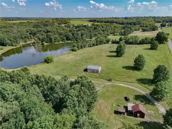 9964 State Route M HWY, Breckenridge, MO 64625