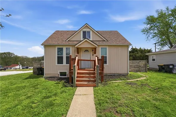 3 N Mulberry TER, Louisburg, KS 66053