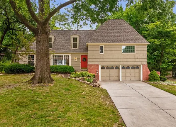 9104 W 106th ST, Overland Park, KS 66212