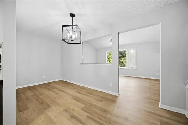 10129 Steele RD, Edwardsville, KS 66111
