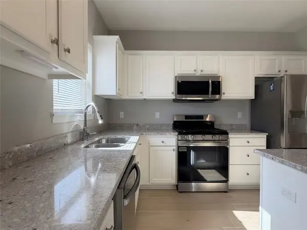 7712 NW 124 ST, Kansas City, MO 64163