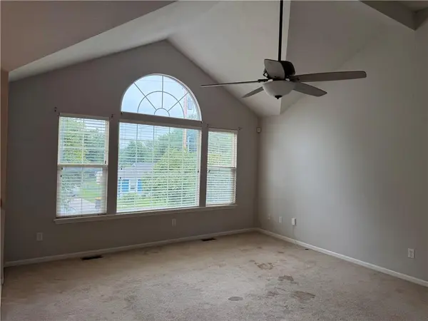 205 N Madison ST, Spring Hill, KS 66083