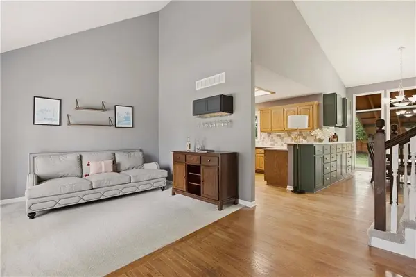 22625 W 64th TER, Shawnee, KS 66226