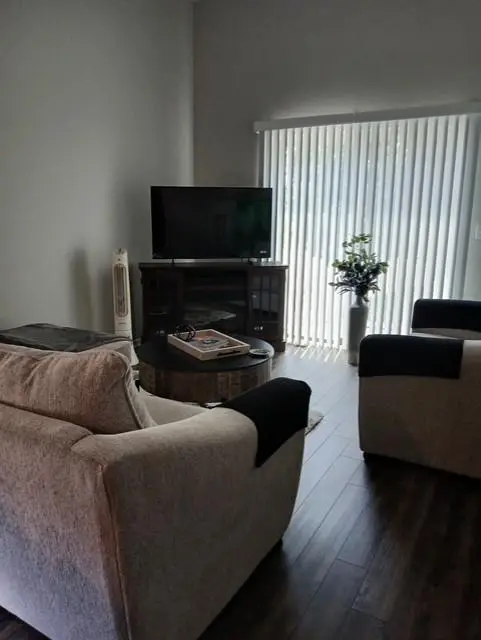 3617 NW 84TH TER, Kansas City, MO 64154