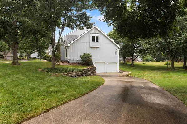 6914 N Bellefontaine AVE, Gladstone, MO 64119