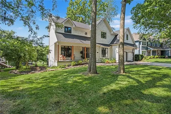 6105 NW 78th ST, Kansas City, MO 64151