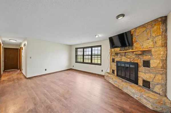 13578 184th ST, Linwood, KS 66052