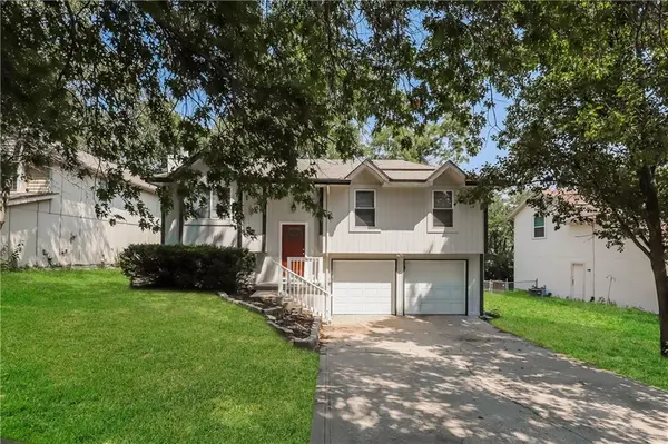 8311 N Everton AVE, Kansas City, MO 64152