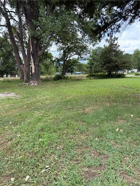 86 Mine Creek AVE, Mound City, KS 66056