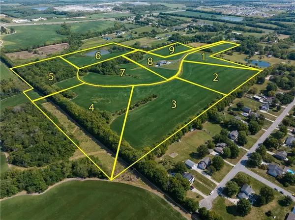 12710 S Harris RD, Greenwood, MO 64034