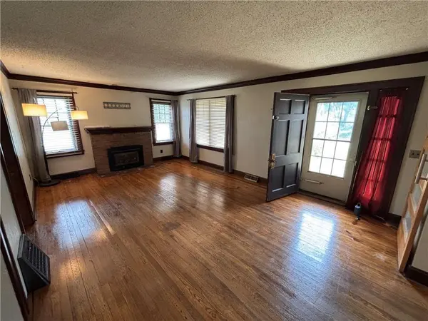 4205 N Kansas AVE, Kansas City, MO 64117
