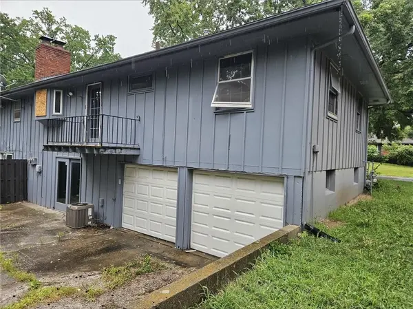 15010 E 46th ST #S, Independence, MO 64055