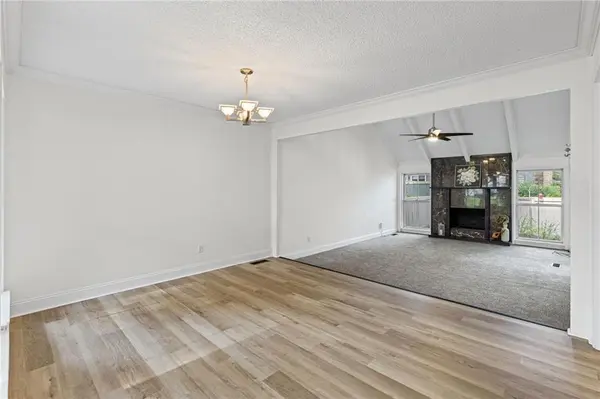 7928 Halsey ST, Lenexa, KS 66215