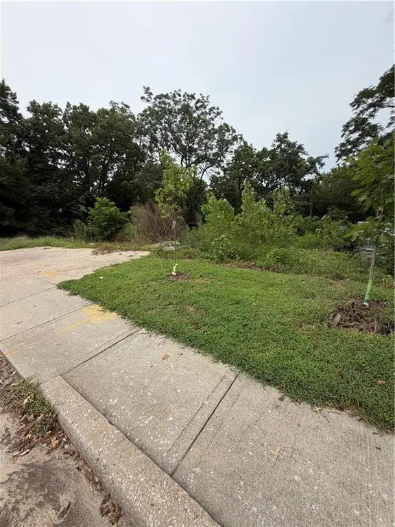 11222 E Winner RD, Independence, MO 64052