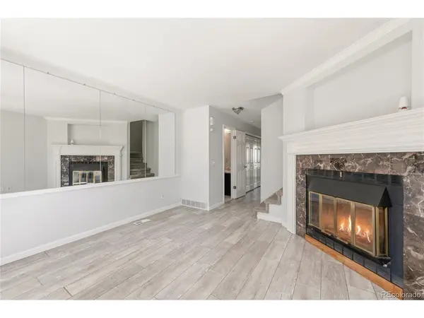 8805 W Floyd, Lakewood, CO 80227
