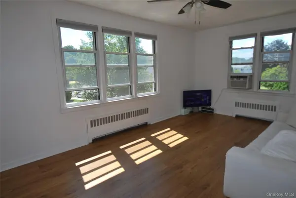 10 Stokes RD #2A, Yonkers, NY 10710