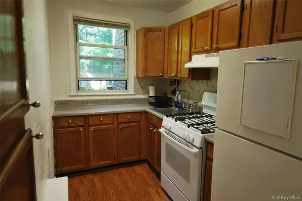 10 Stokes RD #2A, Yonkers, NY 10710