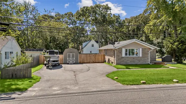 277 McKinley DR, Mastic Beach, NY 11951
