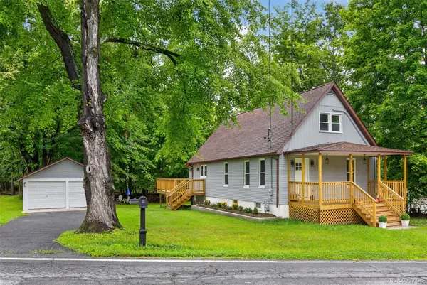 95 Silver Lake Sctn RD, Middletown, NY 10940