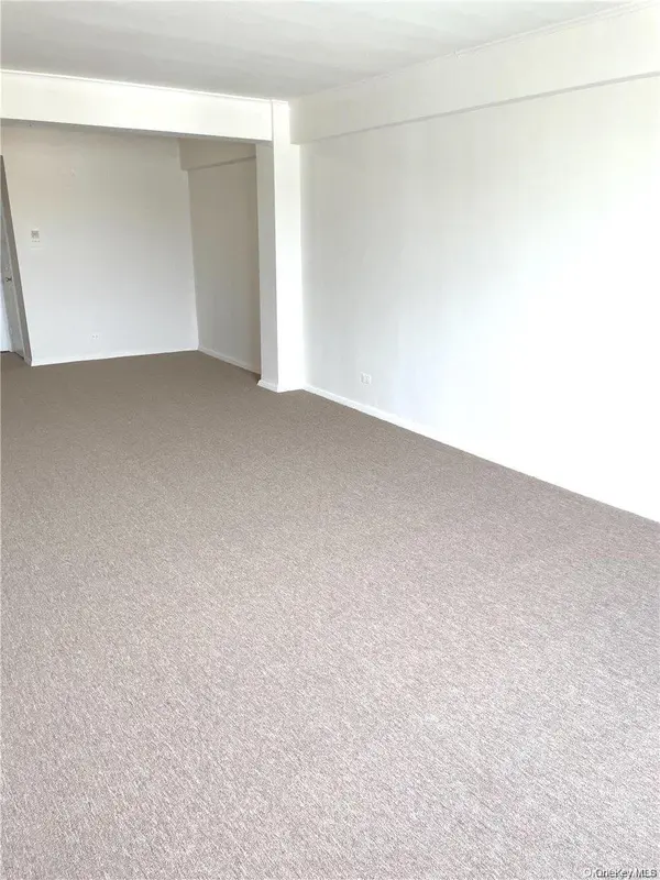 88-30 182 ST #4D, Hollis, NY 11423