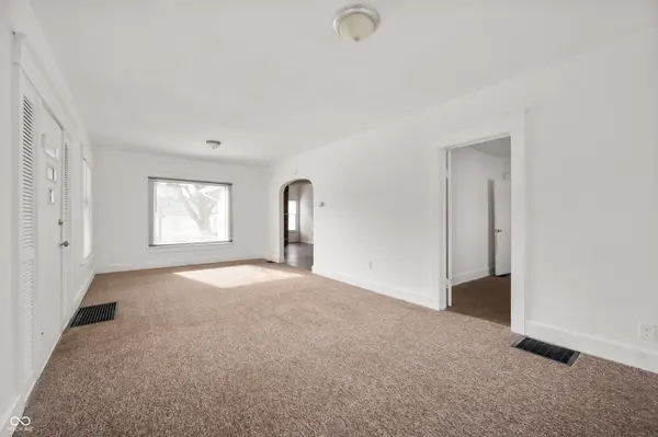 825 Arrow AVE, Anderson, IN 46016