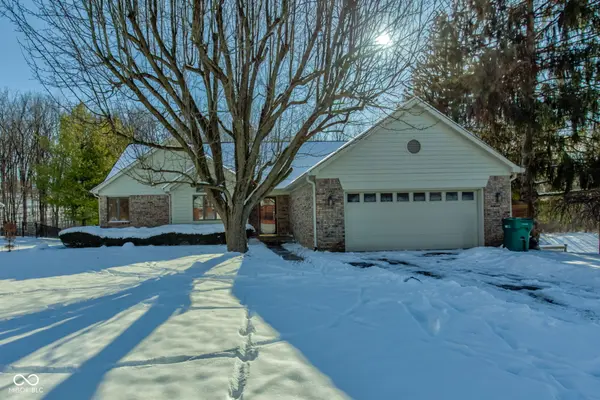 6361 Crystal Springs DR, Avon, IN 46123
