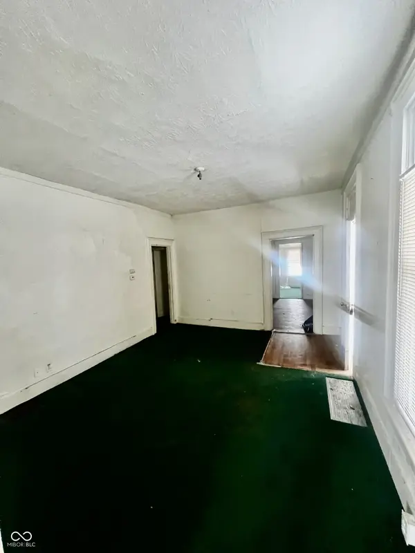 1125 Laurel ST, Indianapolis, IN 46203
