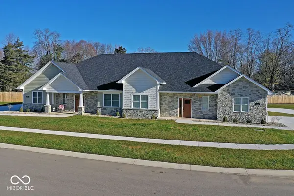 310 Blue River DR, Knightstown, IN 46148