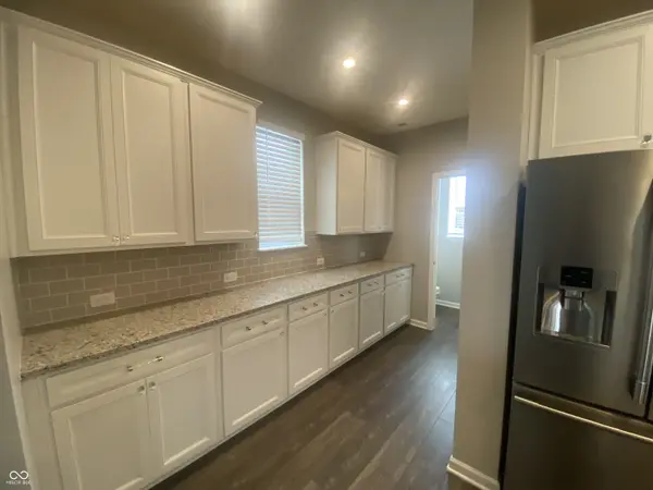17389 Dallington ST, Westfield, IN 46074