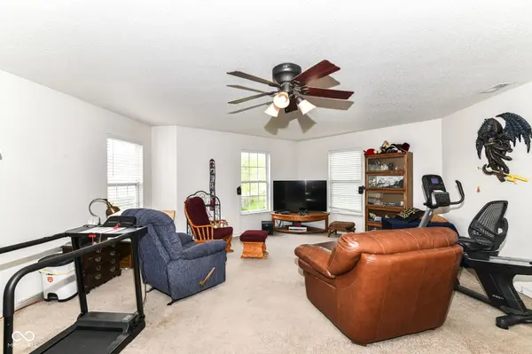 2992 Sentiment LN, Greenwood, IN 46143