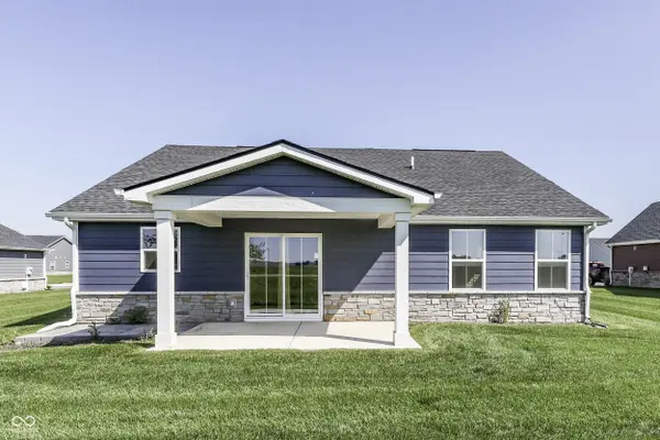 1115 Senate DR, Edinburgh, IN 46124