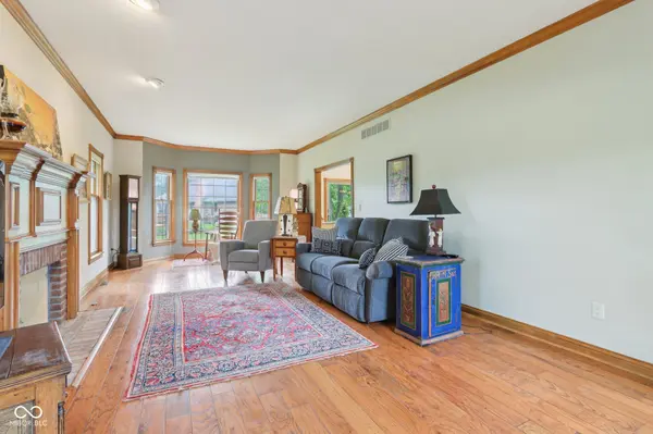 1121 N Cambridge CT, Greenfield, IN 46140