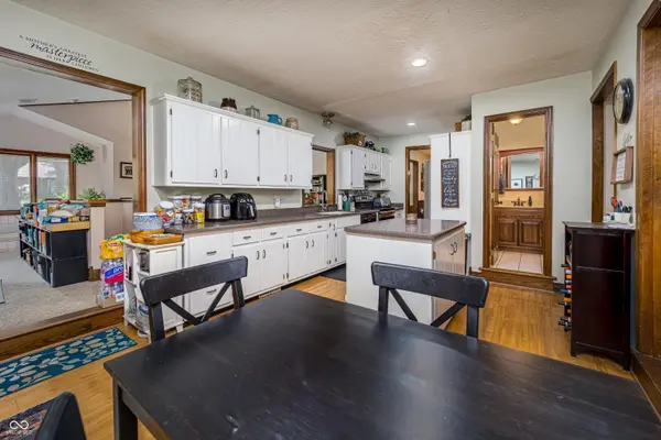 919 Dreamy ST, Greenwood, IN 46142