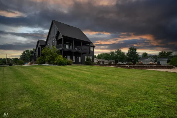 3306 Mullinix RD, Greenwood, IN 46143