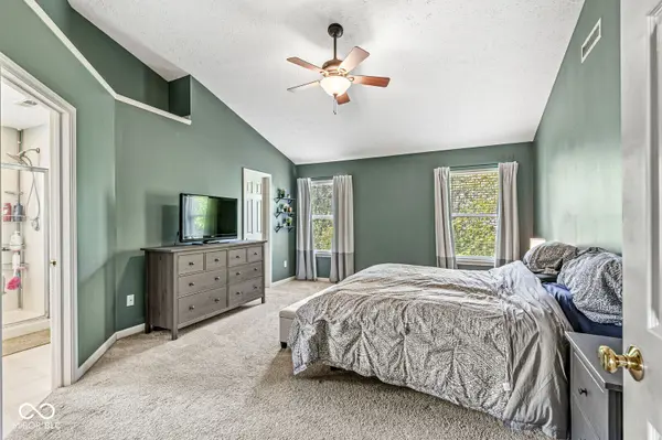 12034 Gatwick View DR, Fishers, IN 46037